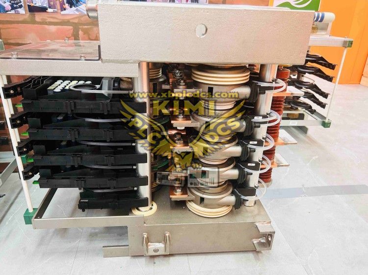 ACS6000 3BHB009885R0021 PHASE MODULE PHASE S-093N(图1) ABB ACS6000 PHASE MODULE (18).png